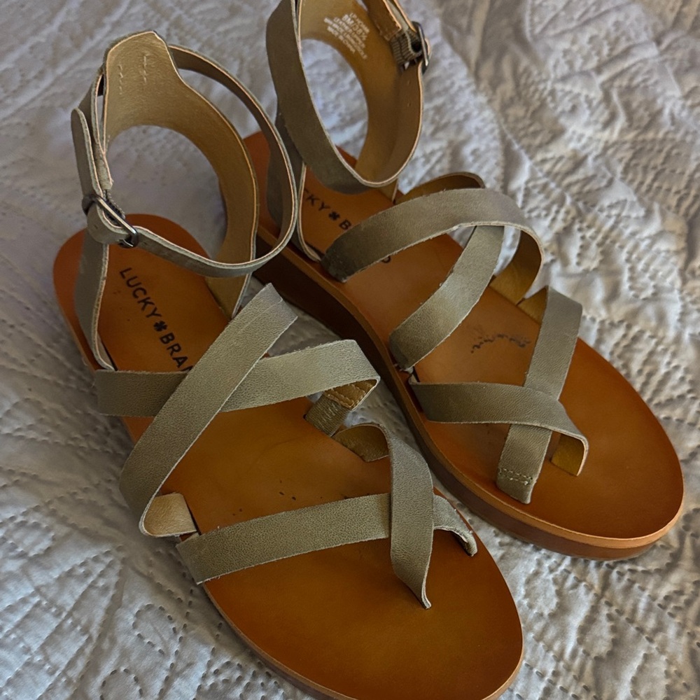 Lucky Brand Tan Strappy Sandals